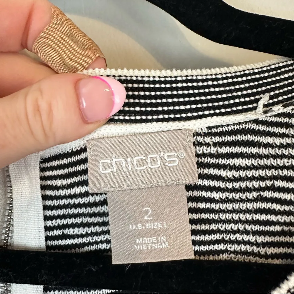 Chico's | Zebra Print Zip Back Jacquard Sweater Size Large (Chico's 2) - Image 2