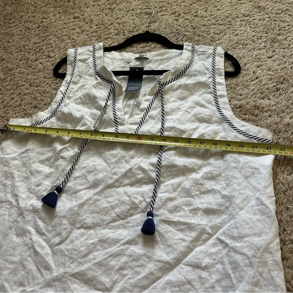 Crown & Ivy Blouse Womens Size 1X White Blue 100% Linen Sleeveless Tassel Top - Image 6