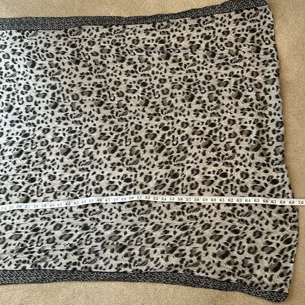 Leopard Animal Print Lightweight Scarf 70s 90s Mob Wife Boho Women 40in x 70in Black - Image 4