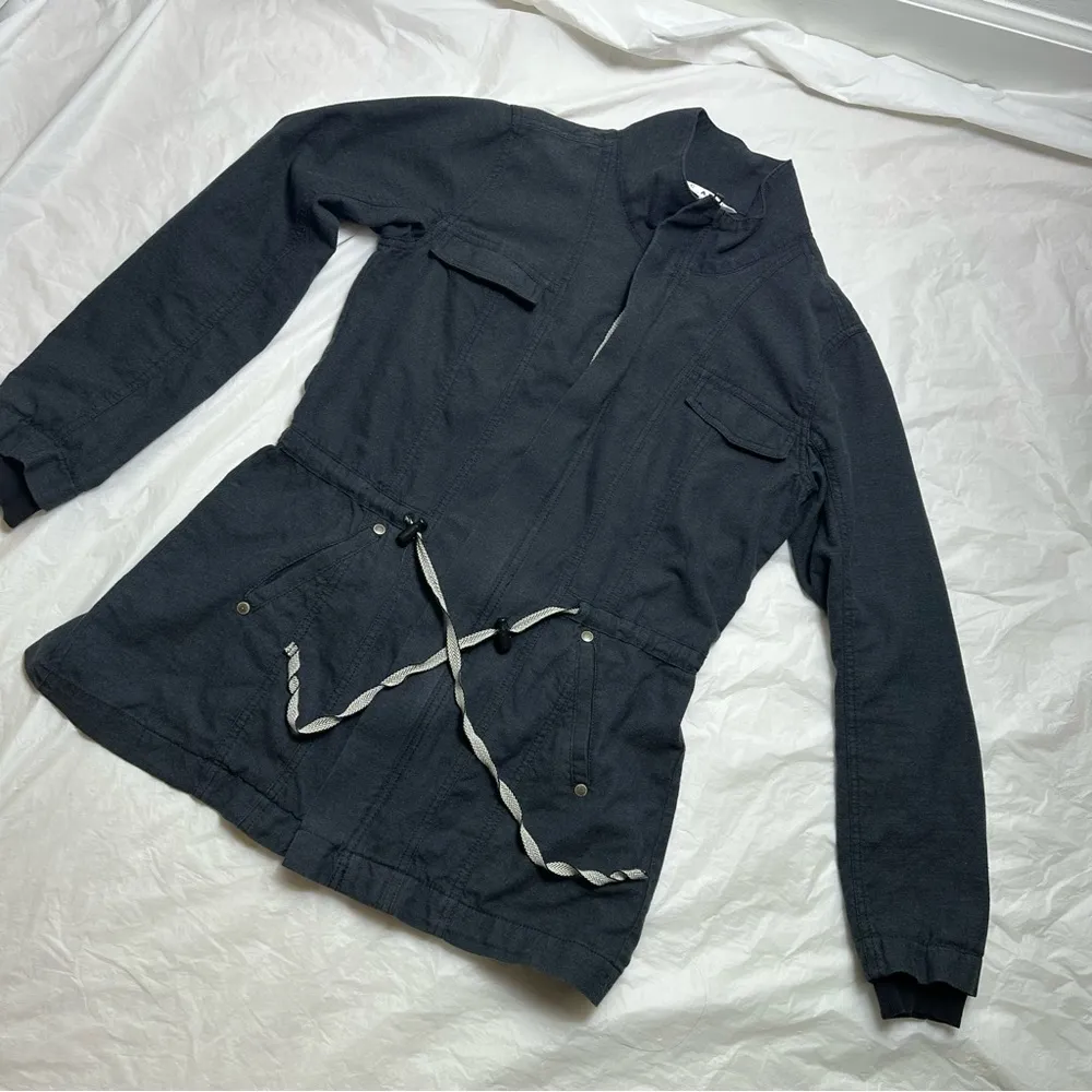 charcoal gray utility cargo drawstring zip front jacket sz XS - Image 10