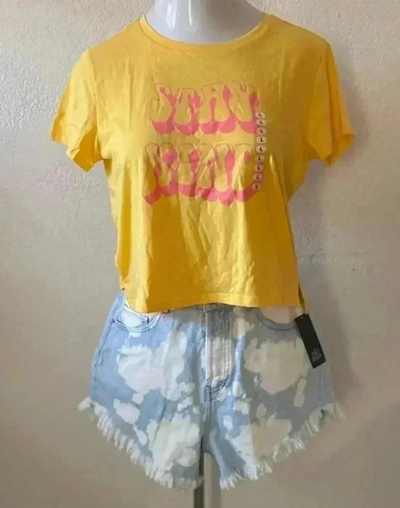 🆕 Stay kind yellow cropped graphic tee L🆕 Size undefined - Image 4