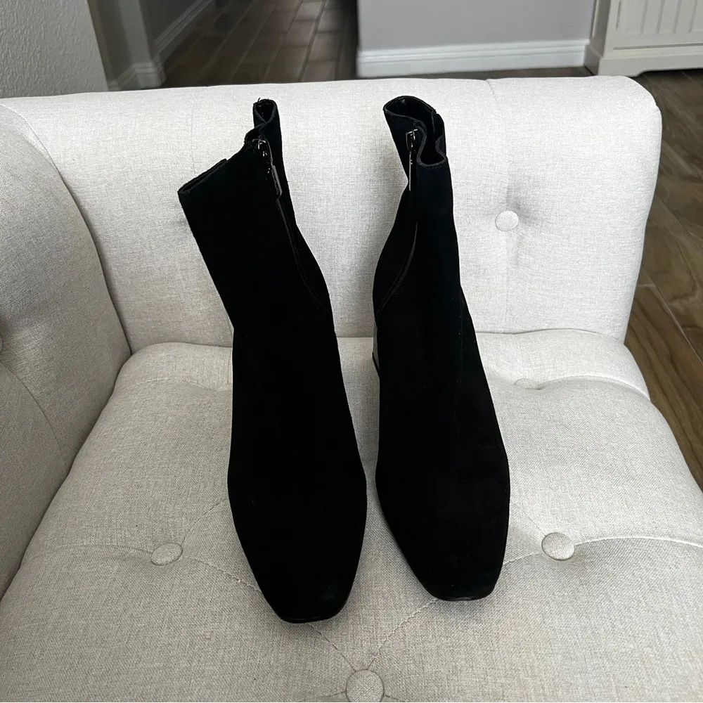 NEW Scarlette Waterproof Ankle Boot. Size 10 - Image 2