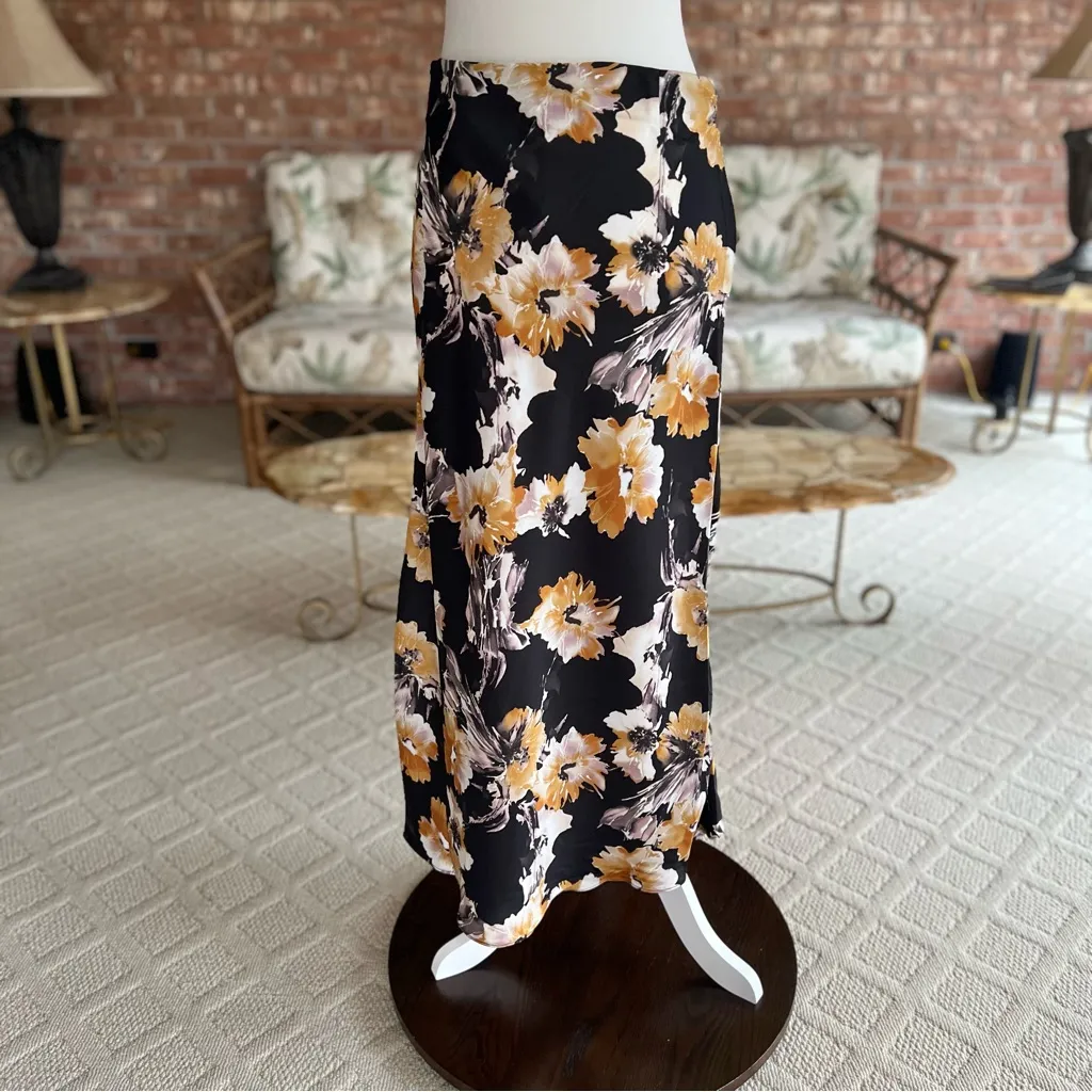 NWT Gracia Skirt Midi Floral Satin Fishtail Black Print A-Line Size 8 Flowy Chic - Image 15