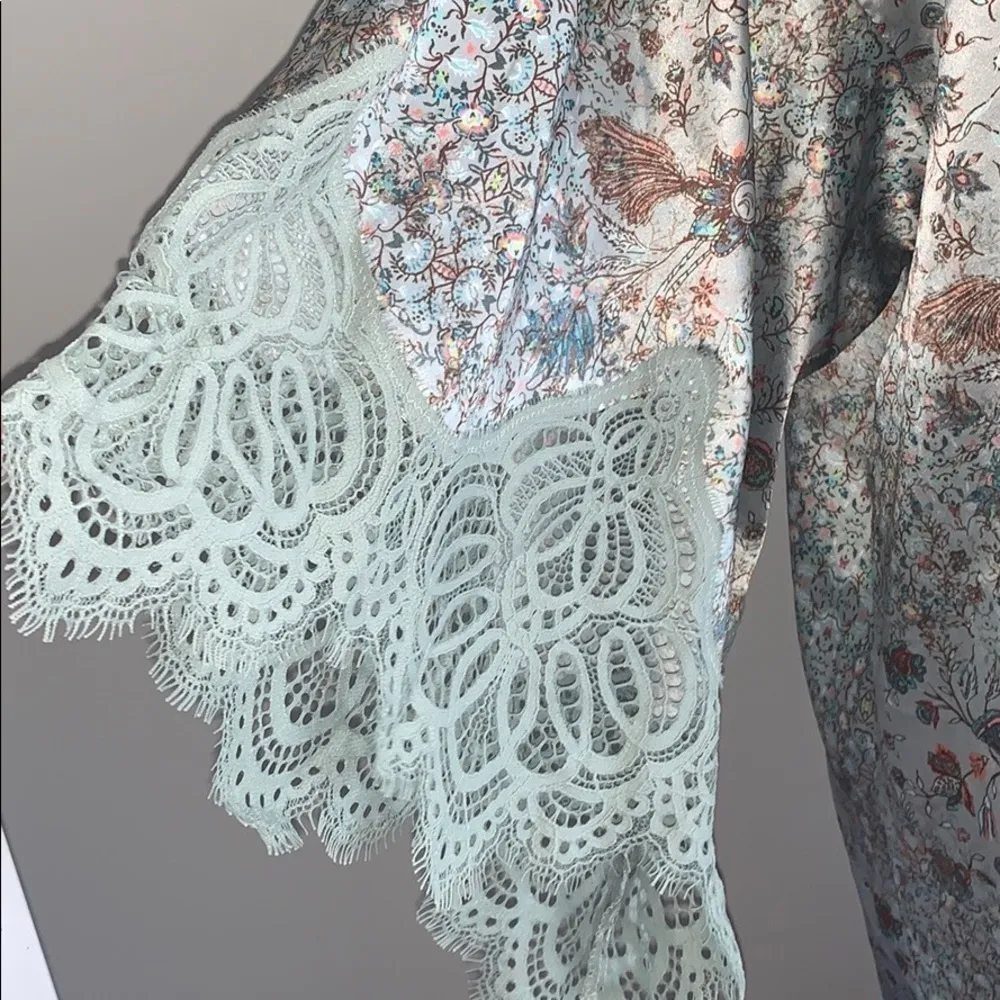 Victoria’s Secret Dream Angels Kimono Robe - Image 3