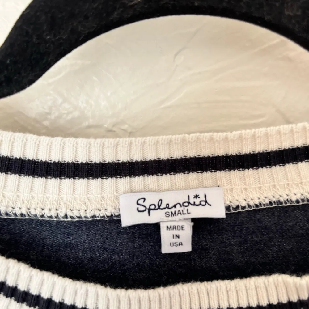 Splendid  star crewneck pullover sweatshirt▪️size S - Image 4