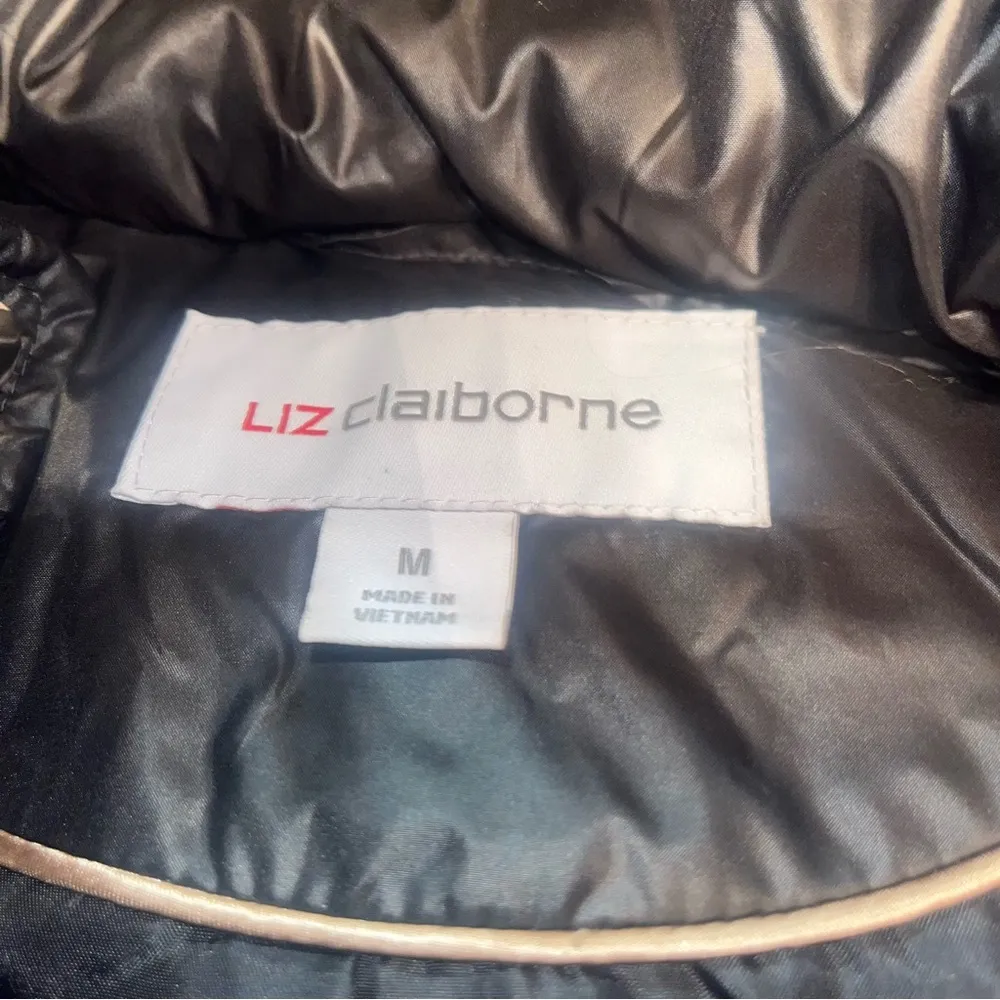 black quilted long sleeve hooded maxi puffer coat, size medium - Image 5