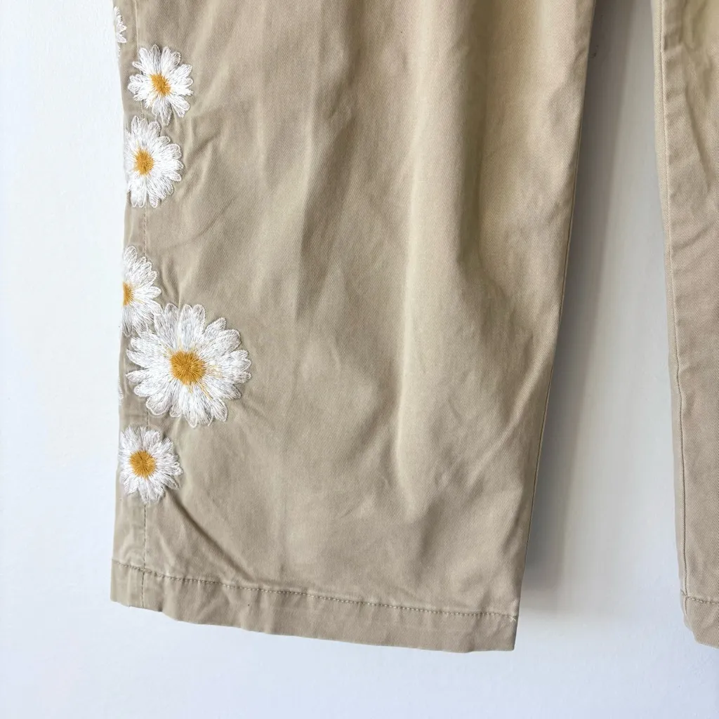 Driftwood Jeans Utility Boyfriend Crop Pants Daisy Daydream Floral Embroidery - Image 9