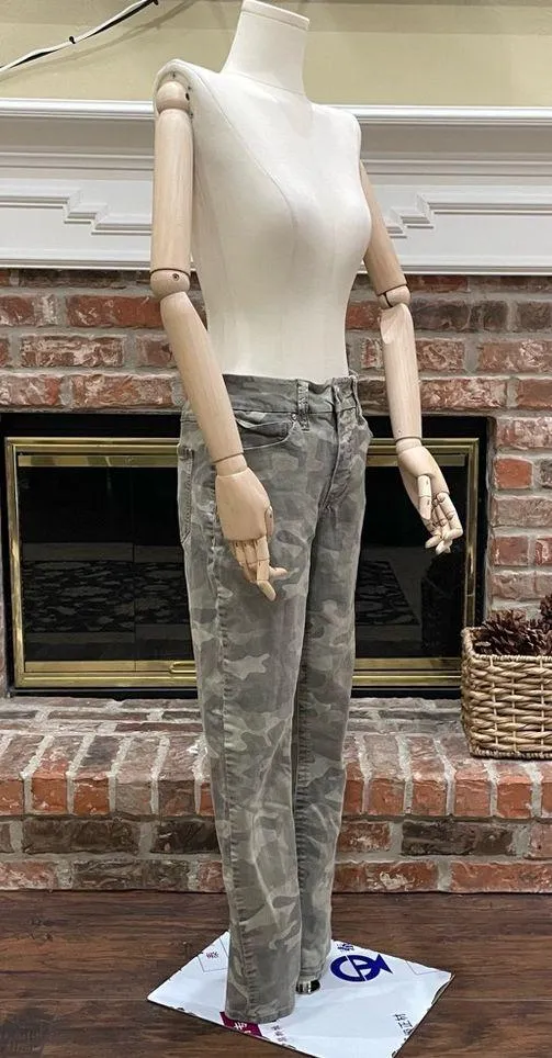 Seven7 Utility Ankle Tummyless Skinny Jeans in Sandstorm Camo high rise / 7 /EUC - Image 10