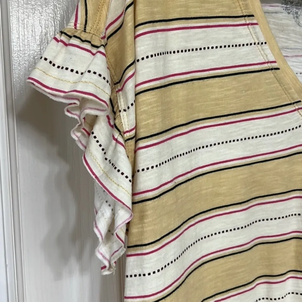 BRAND NEW Anthropologie  Striped Vneck Tshirt Size M - Image 4