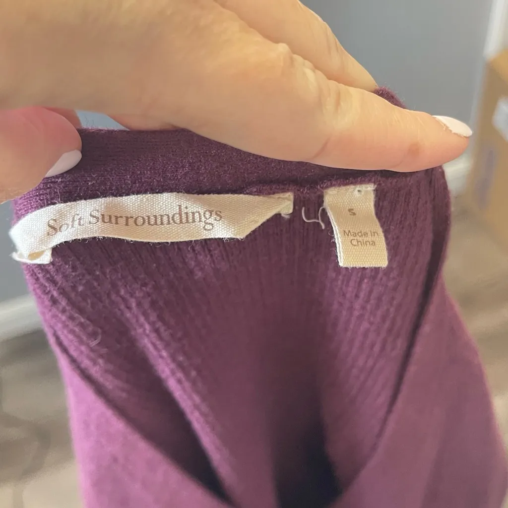 Soft Surroundings Women's Burgundy San Remo Lace Button Up Sweater Size Small - Image 4