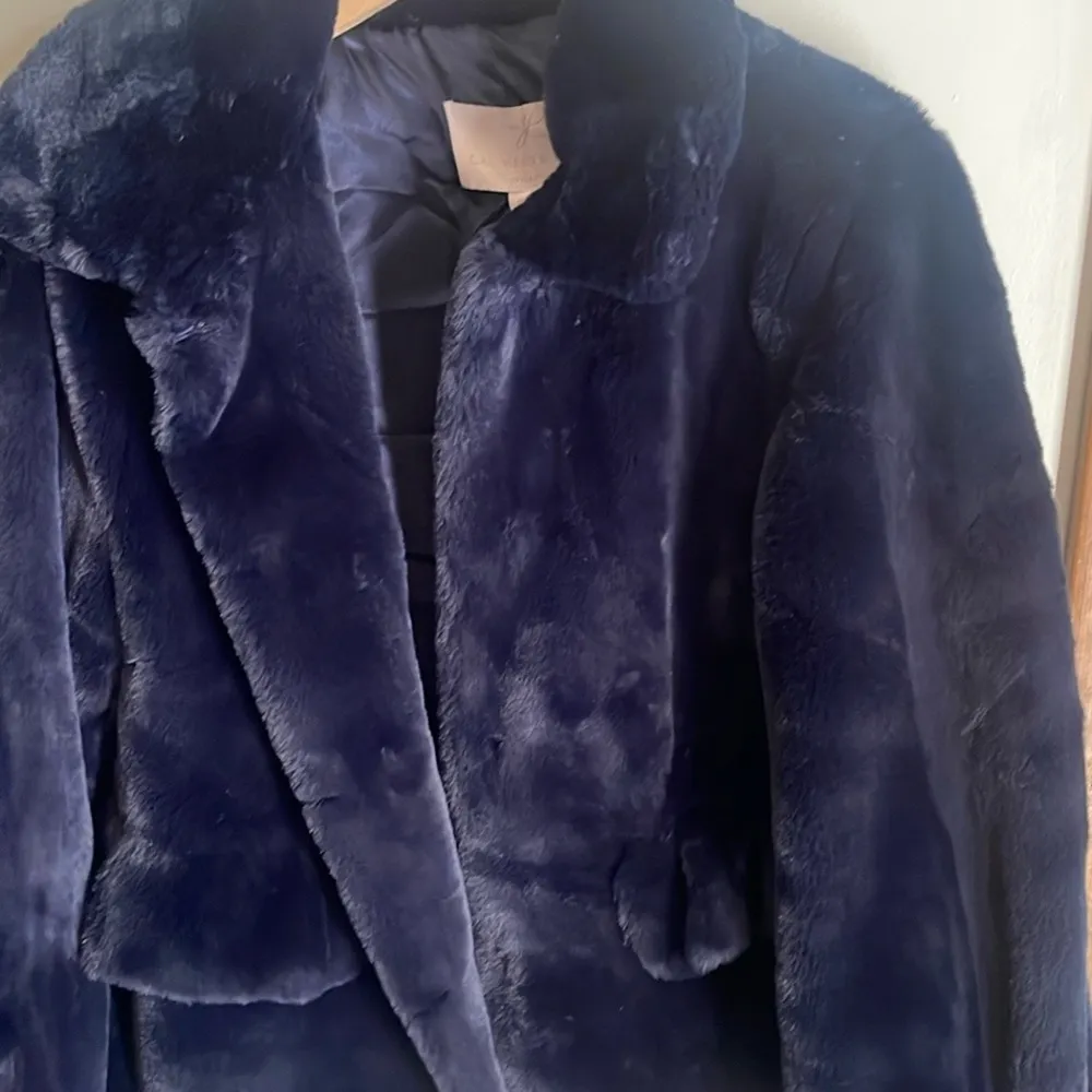 Gal Meets Glam Collection Reese Faux Fur Jacket Navy - Image 7