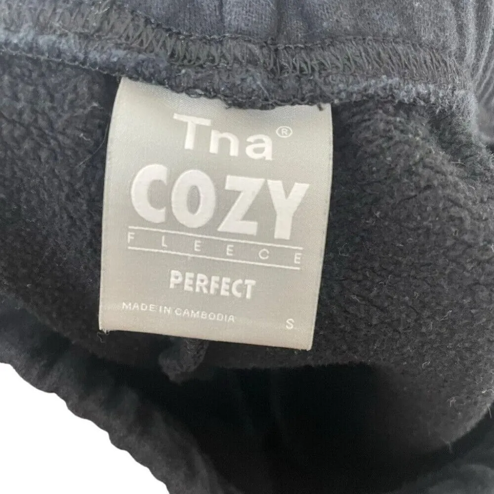 Aritzia Tna Cozy Fleece Perfect Micro Lounge Shorts in Black Size S - Image 4