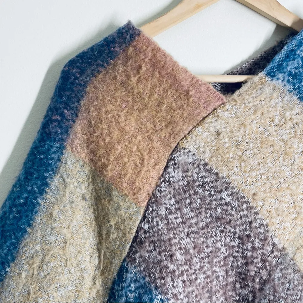 ModCloth Pastel Multicolor Colorblock Plaid Poncho - Image 3