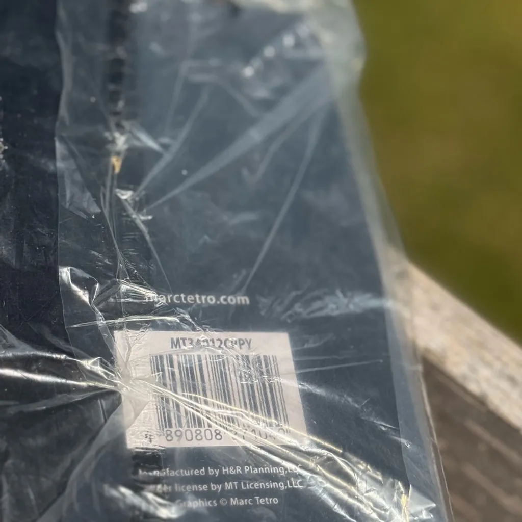 Marc Tetro Yorkie Graphic Pink Card Wristlet Card Holder Wallet NWT - Image 7