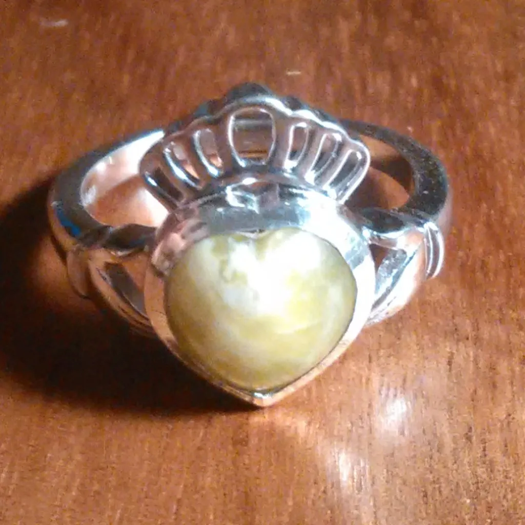 Connemara Marble Claddagh Sterling Silver Ring (Size 7) - Image 10