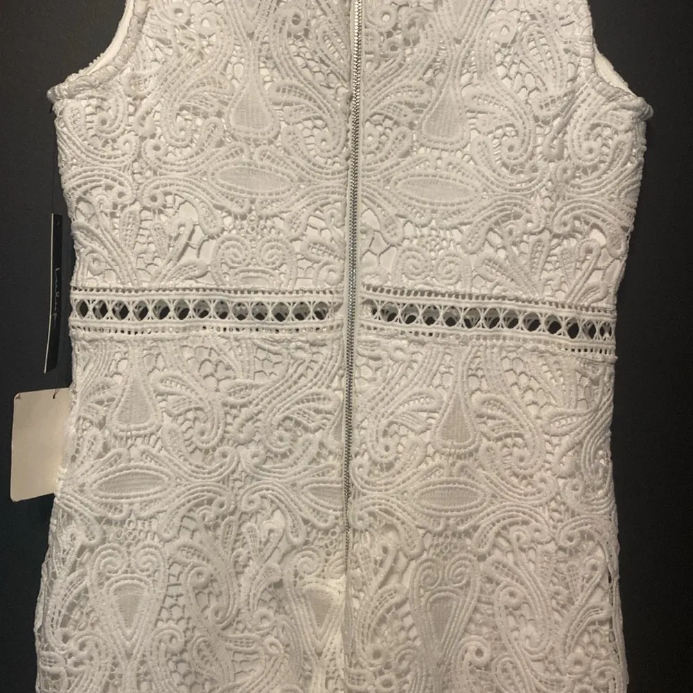 Lulus Dress Women’s Size M Lulus Dream Life White Lace Bodycon Dress Crochet Size M - Image 7