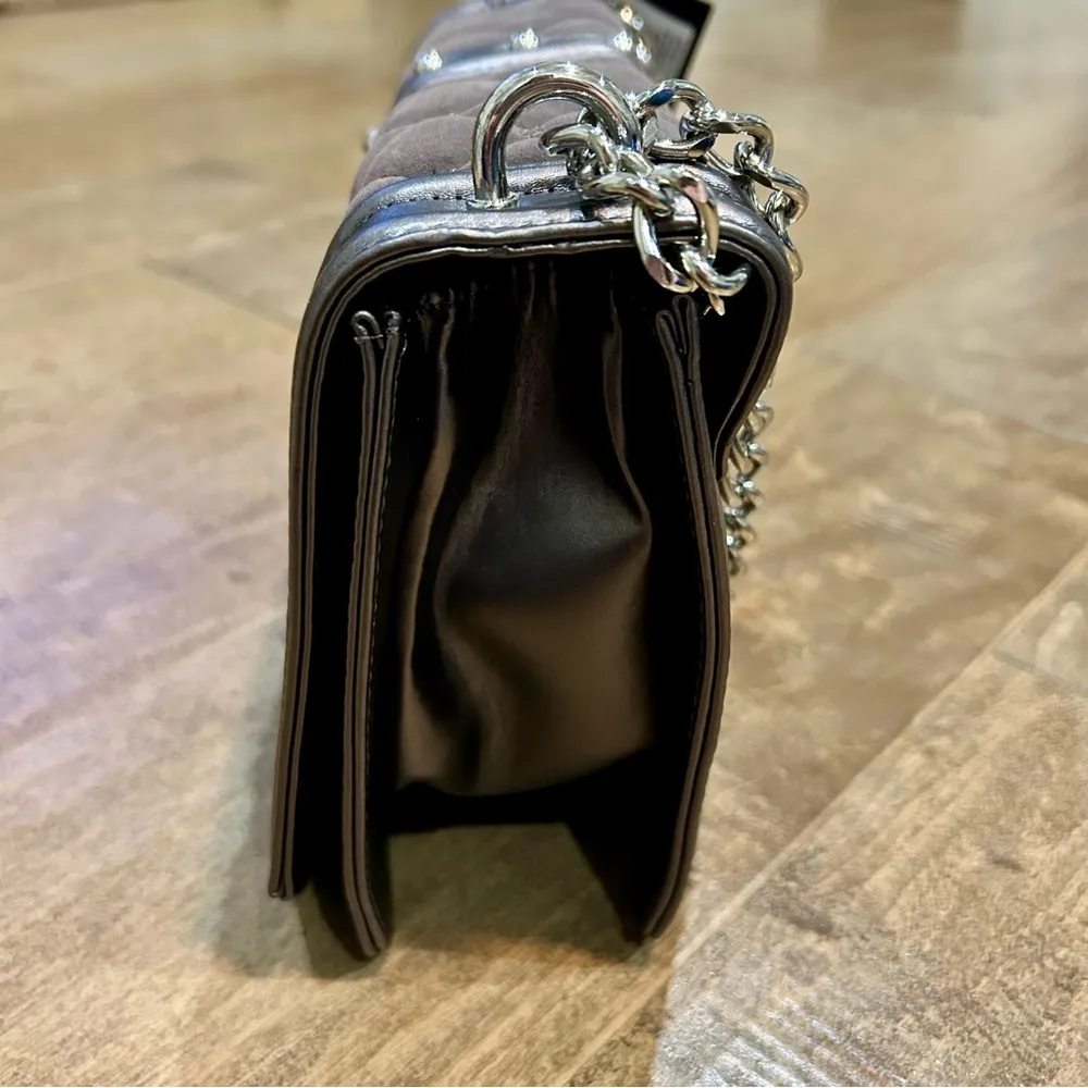 Bebe Stephanie Faux Suede Quilted Studded Large Crossbody Pewter Grey NWT - Image 4