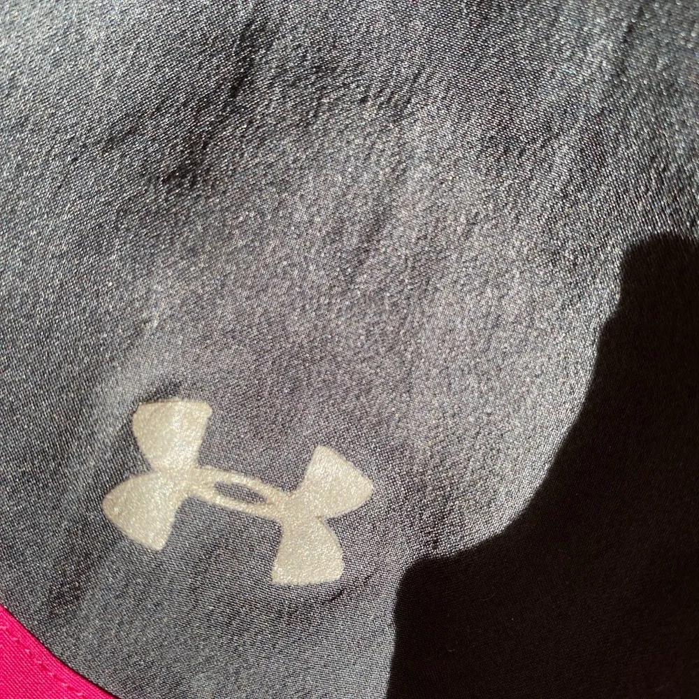 Underarmour Workout Shorts - Image 4