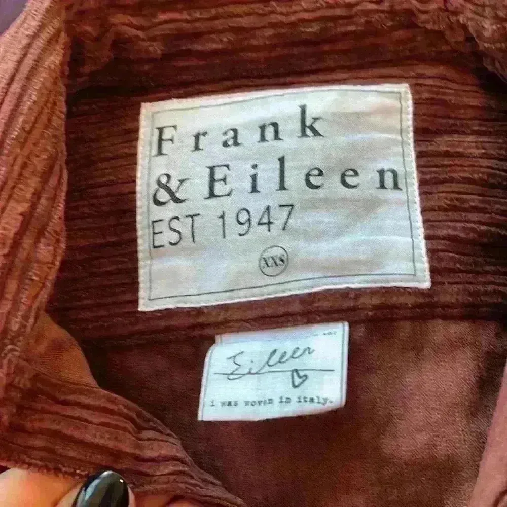 NWOT  Frank & Eileen Corduroy Button-Up Shirt - Image 9