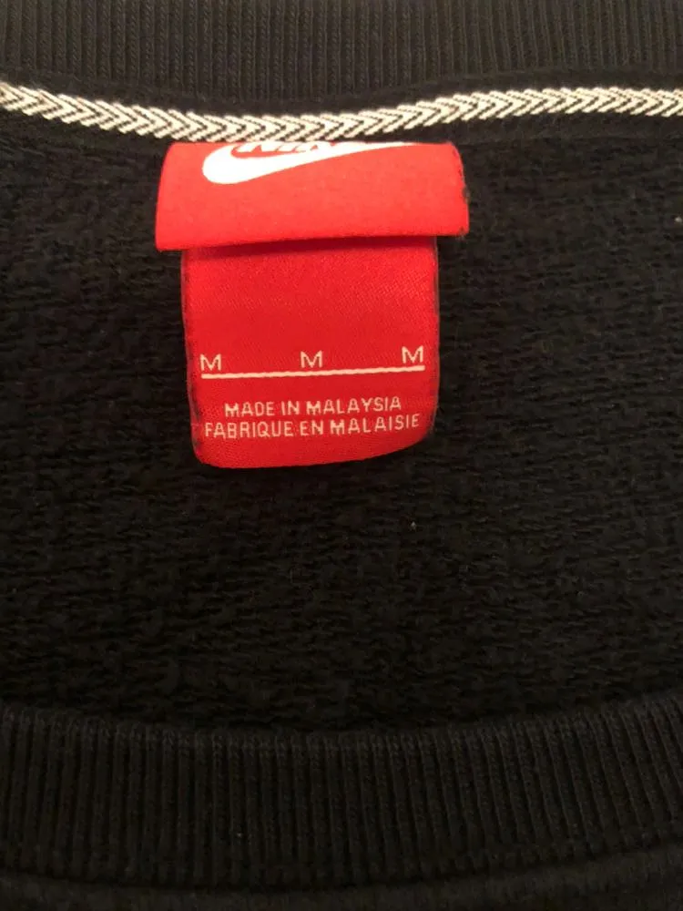 Nike Black  Pullover - Image 3