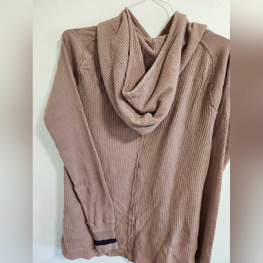 NWT Free People We The Free Thermal Color: Strawberry Roan. Size Small - Image 5