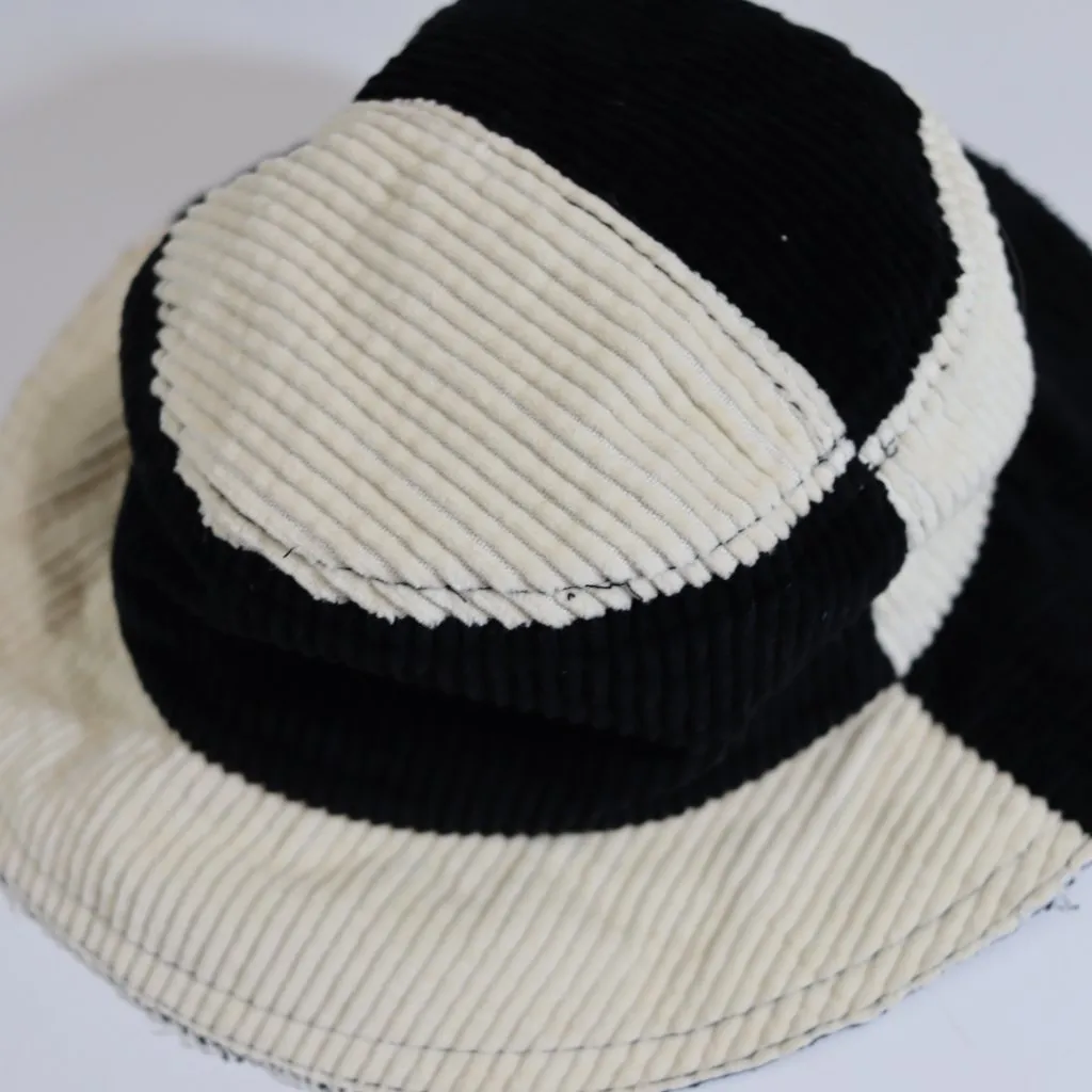 BDG Black & White Corduroy Bucket Hat Urban Outfitters 90s Inspired - Image 6