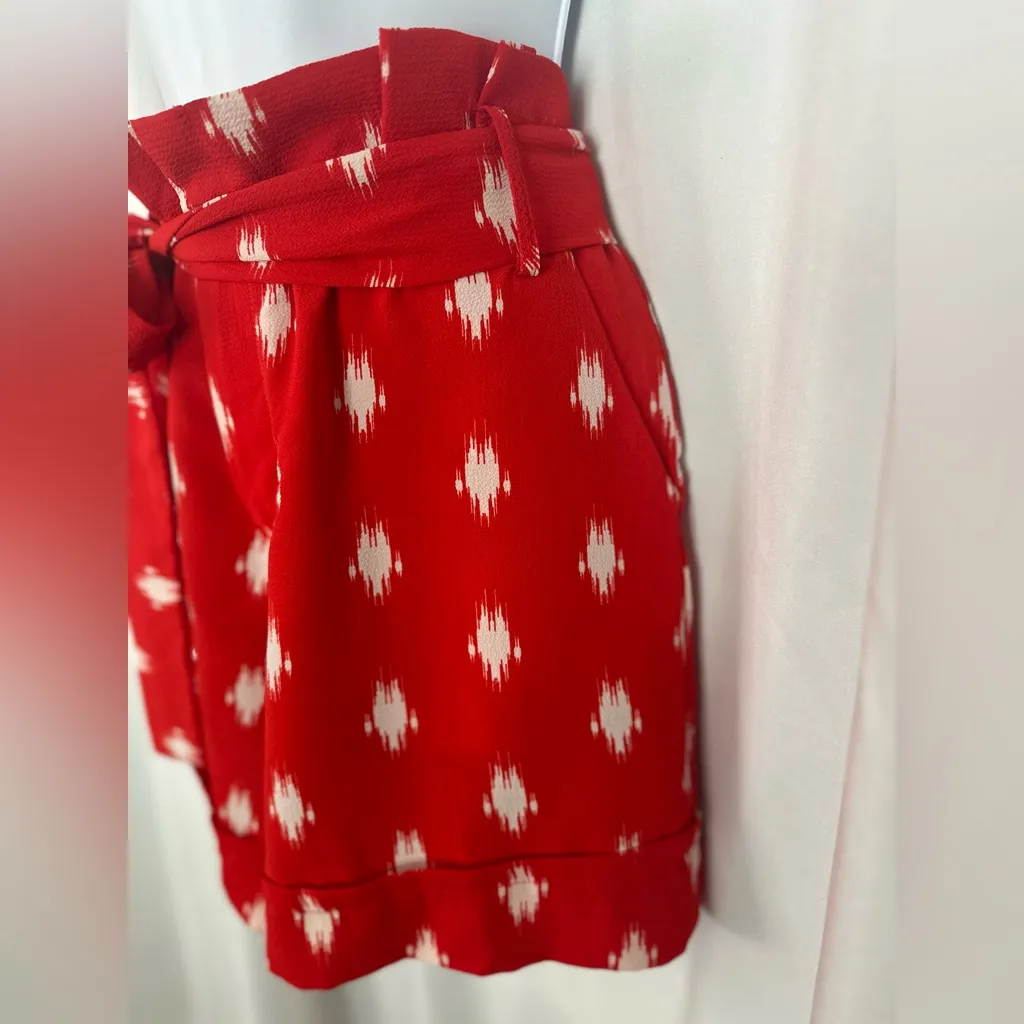Gibson Red Ikat Print Shorts | High-Waist Flowy Style | Size Sm (1131) - Image 4