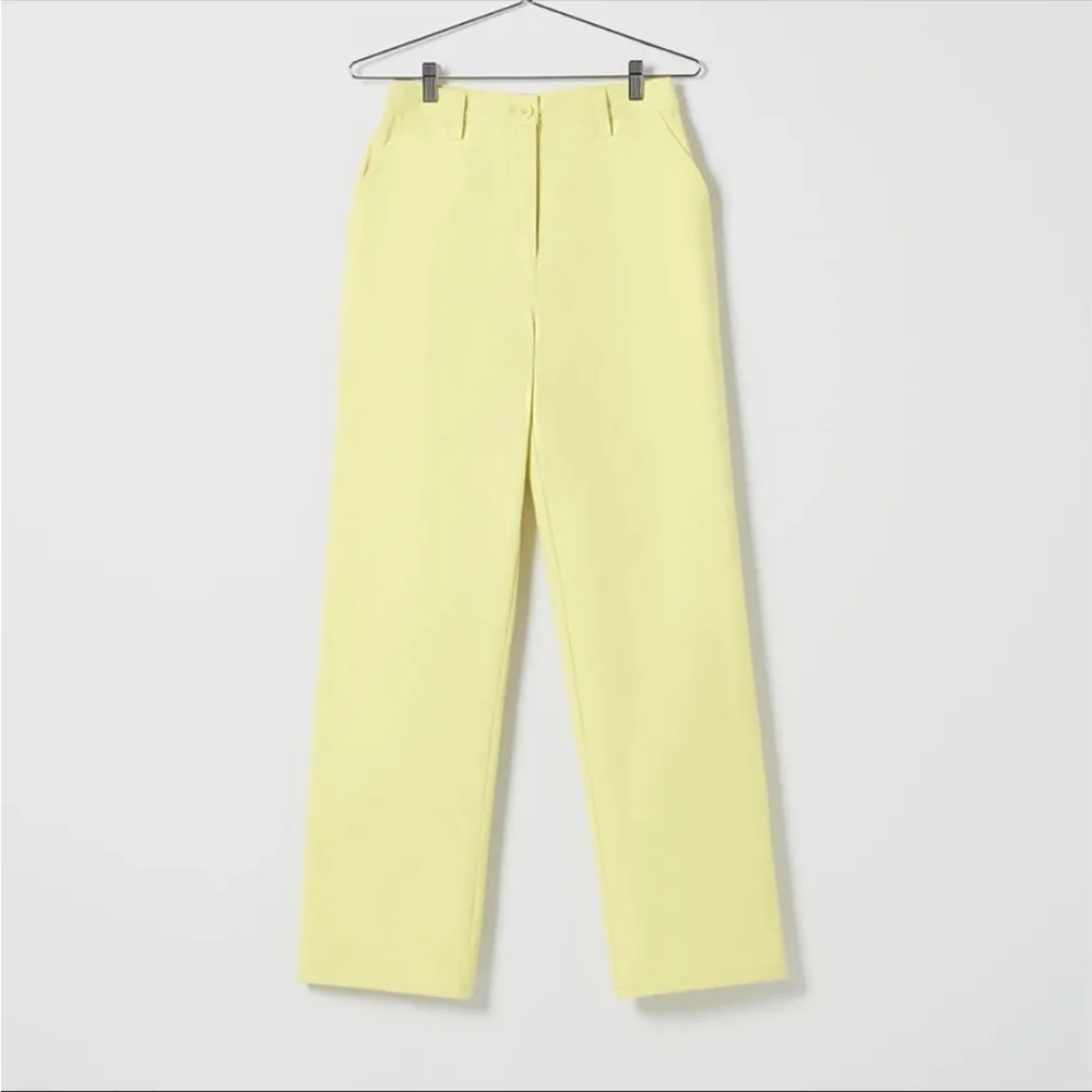 Who What Wear Collection Lisa High-Waisted Wide-Leg Pants Travertine Size Large - Image 3