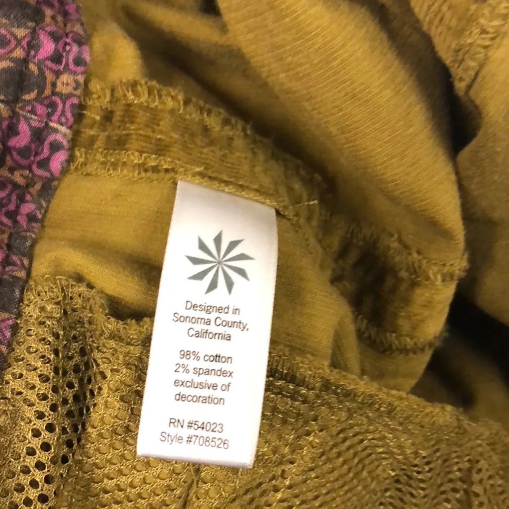 Athleta Women's Whenever Cord‎ Skirt in Old Gold Size 10 corduroy - Image 9