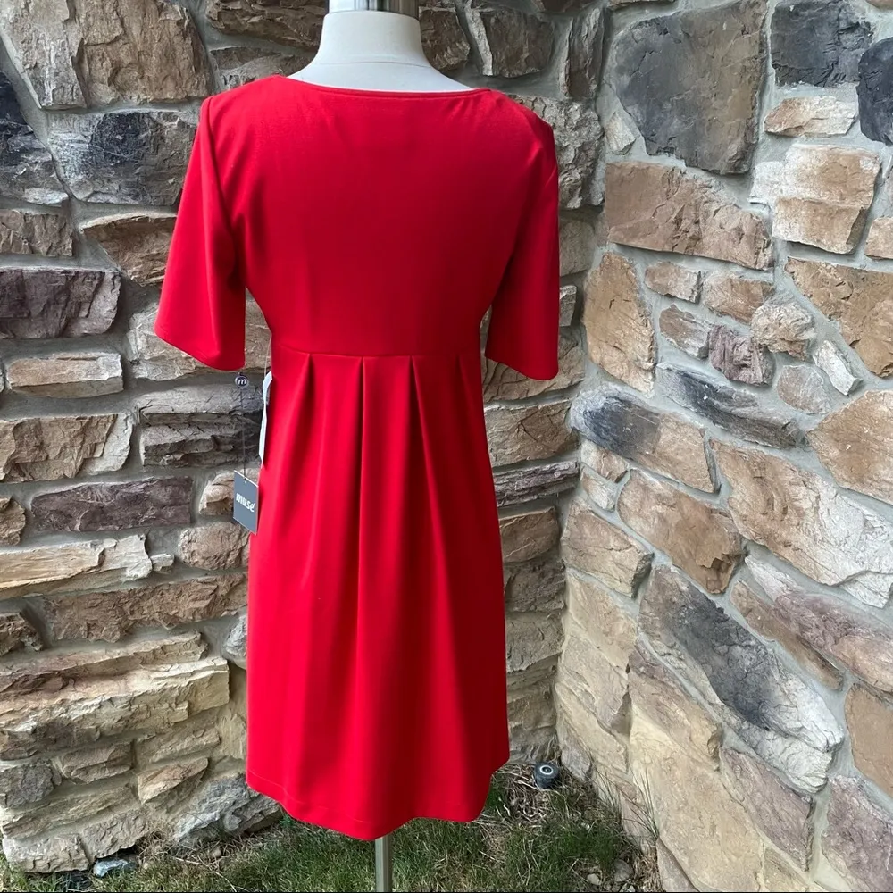 Muse Bright Red Dress Size 6 - Image 7