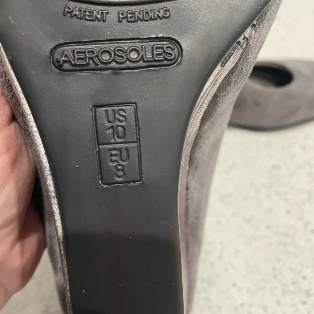 Aerosoles Women’s Aerosols size 10 silver plum wedge 
Suede - Image 6