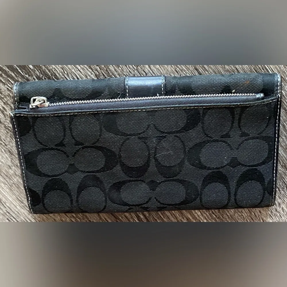 Coach Black Logo Wallet with hole - Image 11