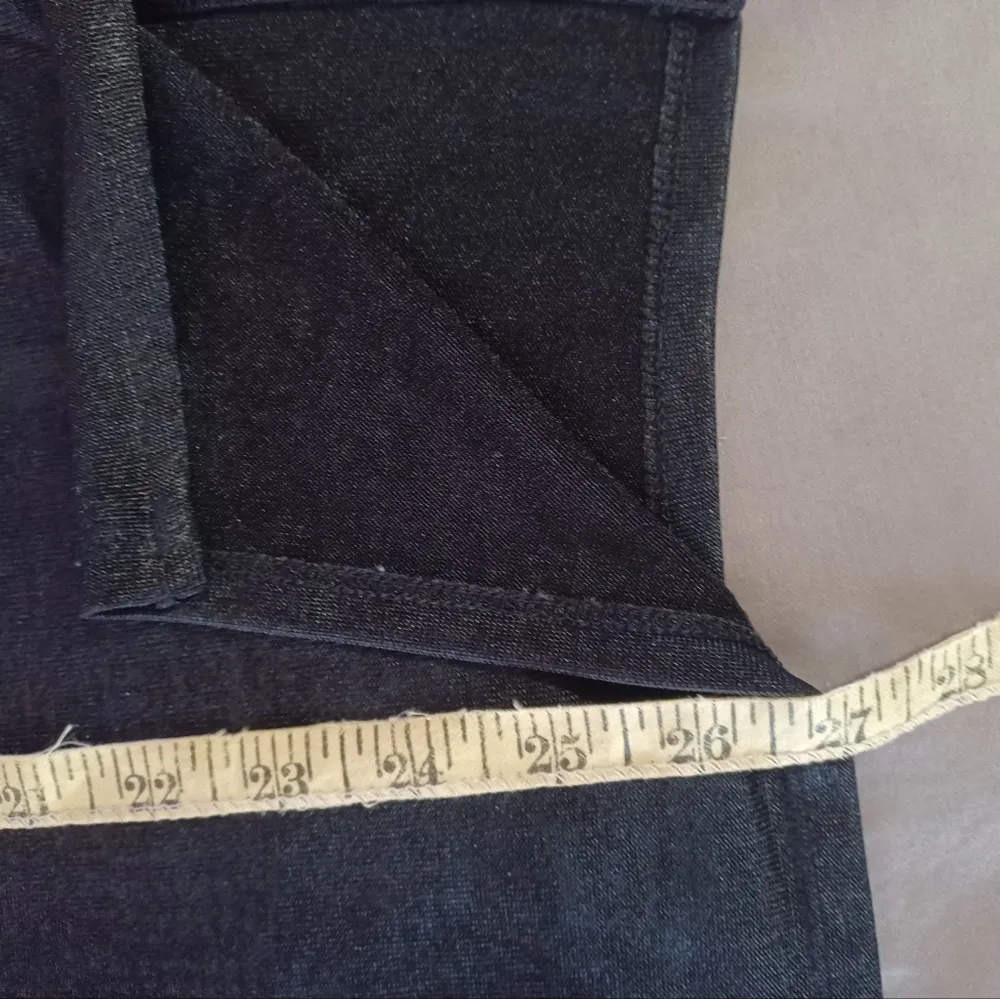 Westport 1962 womens 1X snazzy black top metallic shine - Image 4