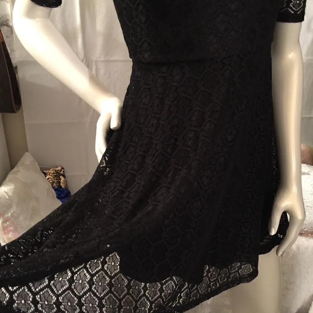 Boutique! Gorgeous Lace up back Baby Doll Dress - Image 8