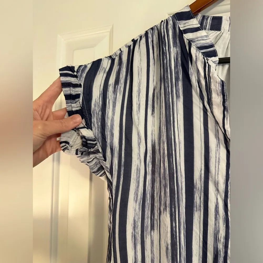 Bella Dahl size Small blue and white dress - Image 4