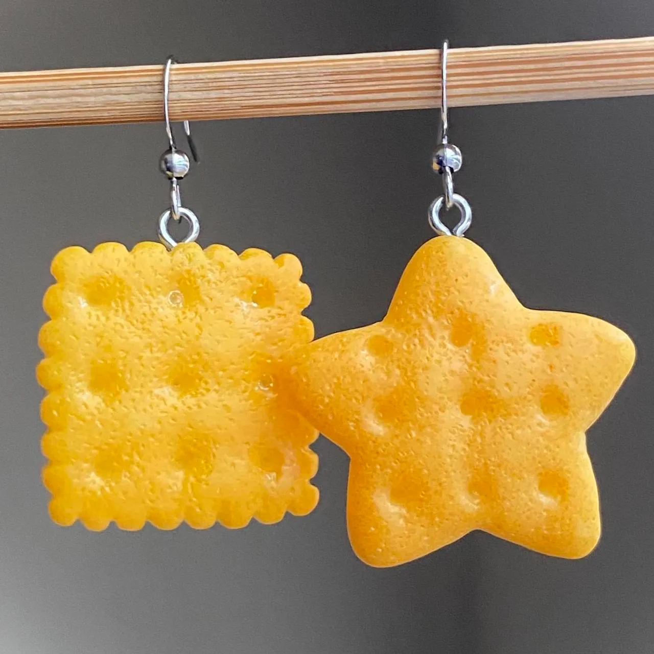 Kawaii harajuku y2k style biscuit earrings🩷 - Image 2