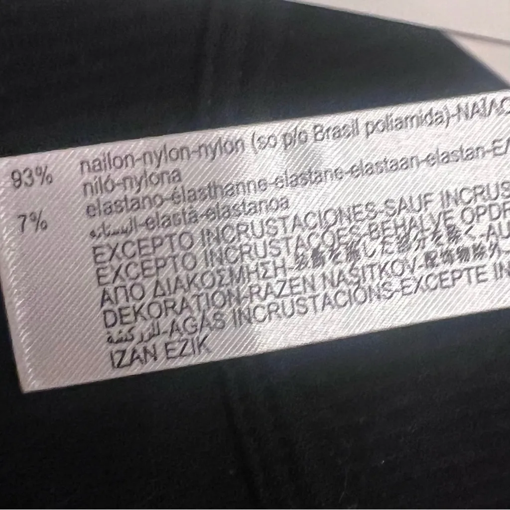 ZARA Seamless Rhinestone Fringe‎ High Neck Sleeveless Crop Top Black Size XS/S - Image 16