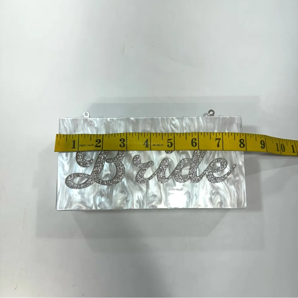 Lovers and Friends Bride Clutch Bag in Ivory Rhinestone - Image 5