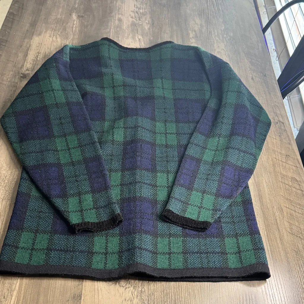 Vintage Made in the U.S.A Pendleton Green and Blue Checkered 96% Wool Cardigan - Image 5