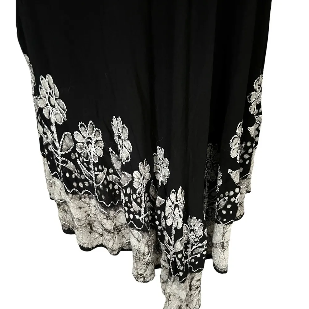 S.R.Fashion 100% Rayon Boho Black and White Sleeveless dress. Size undefined - Image 3