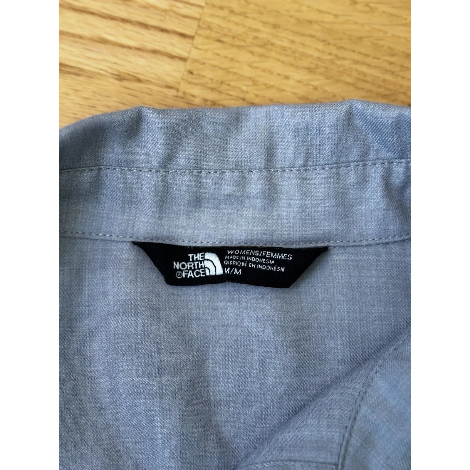 THE NORTH FACE Women’s Gray Performance Woven STEVIE Button-Down Shirt Size M - Image 5