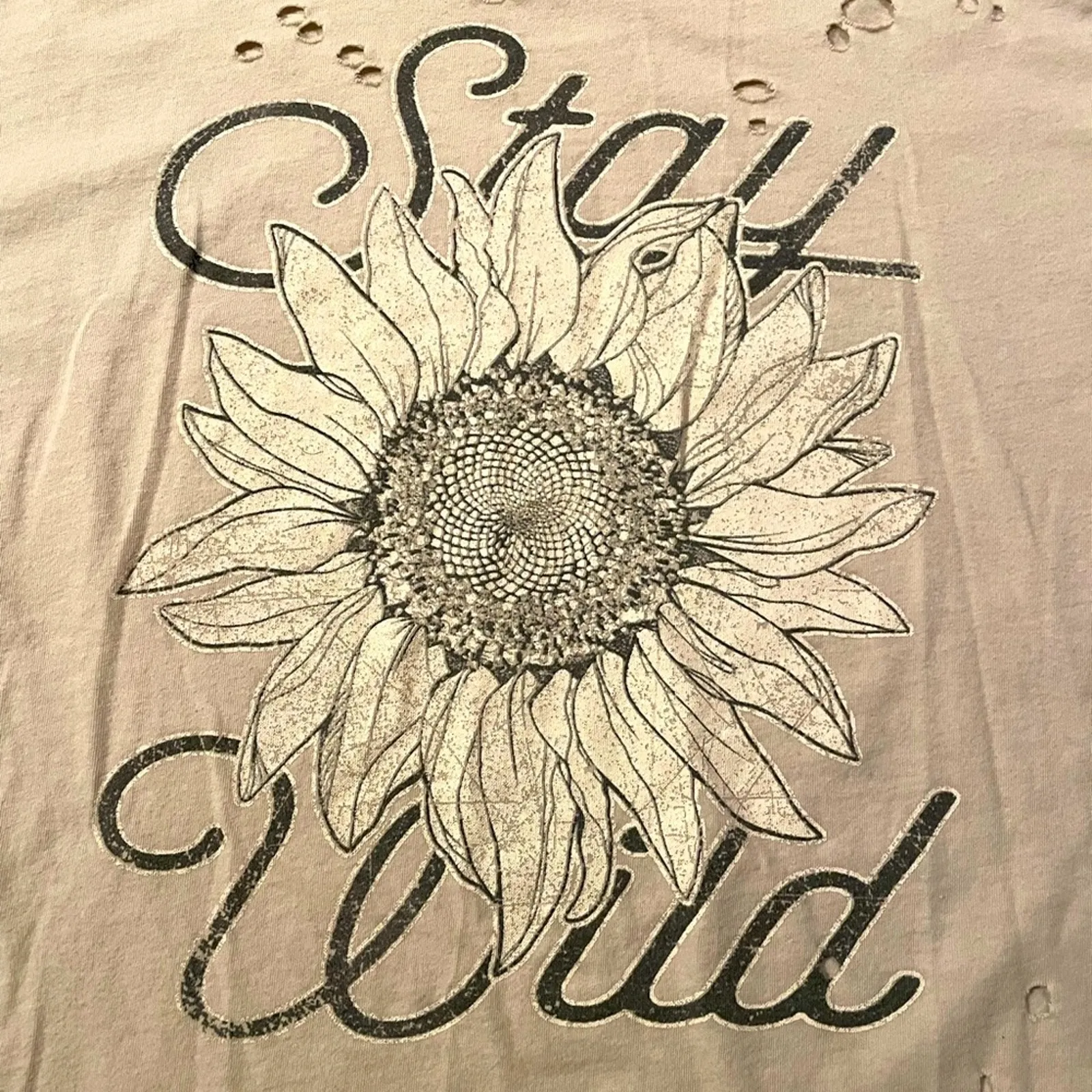 Zutter Distressed "Stay Wild" Daisy Graphic T - Image 3
