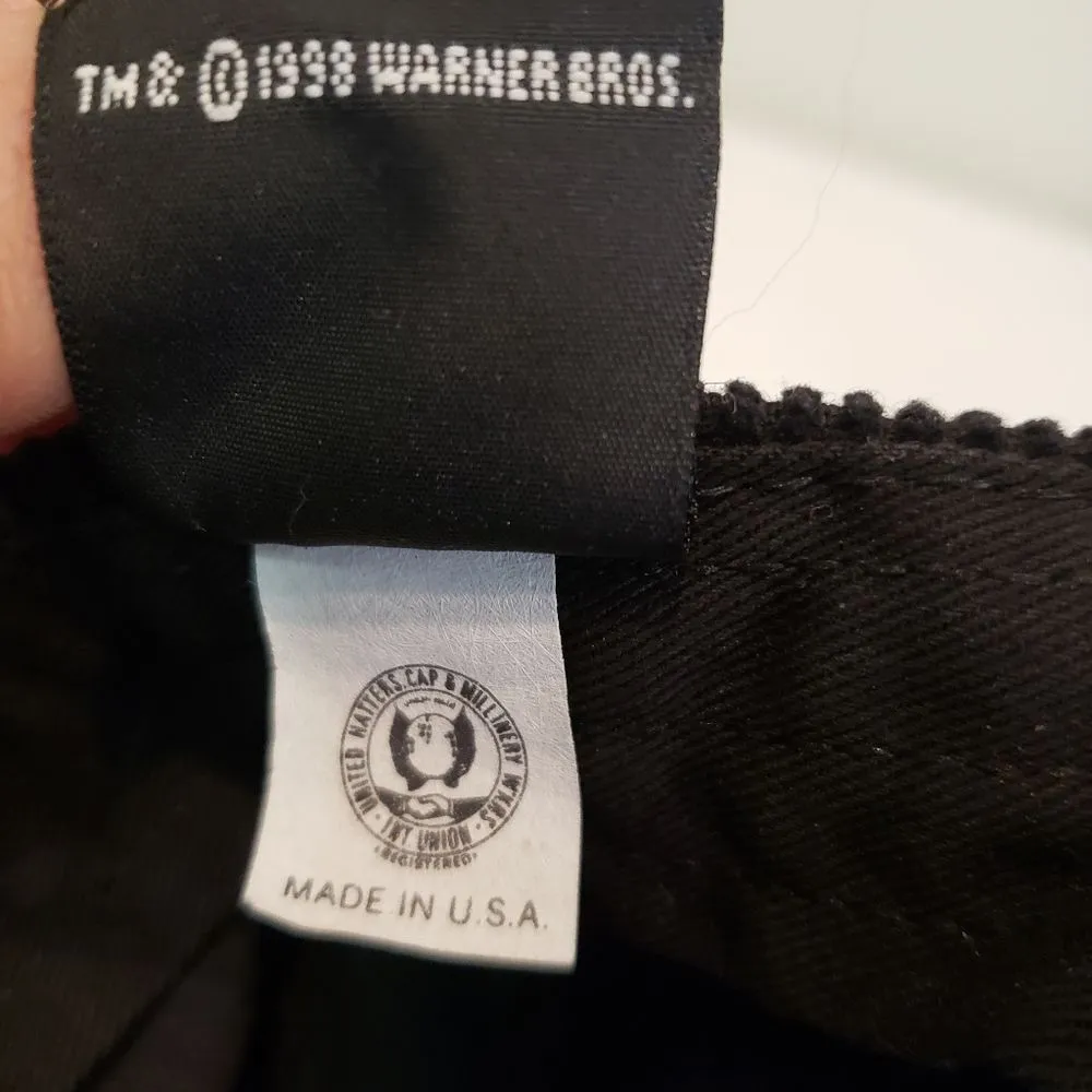 1998 Warner Brothers Corduroy Cap with Embroidered Bugs Bunny Black - Image 6