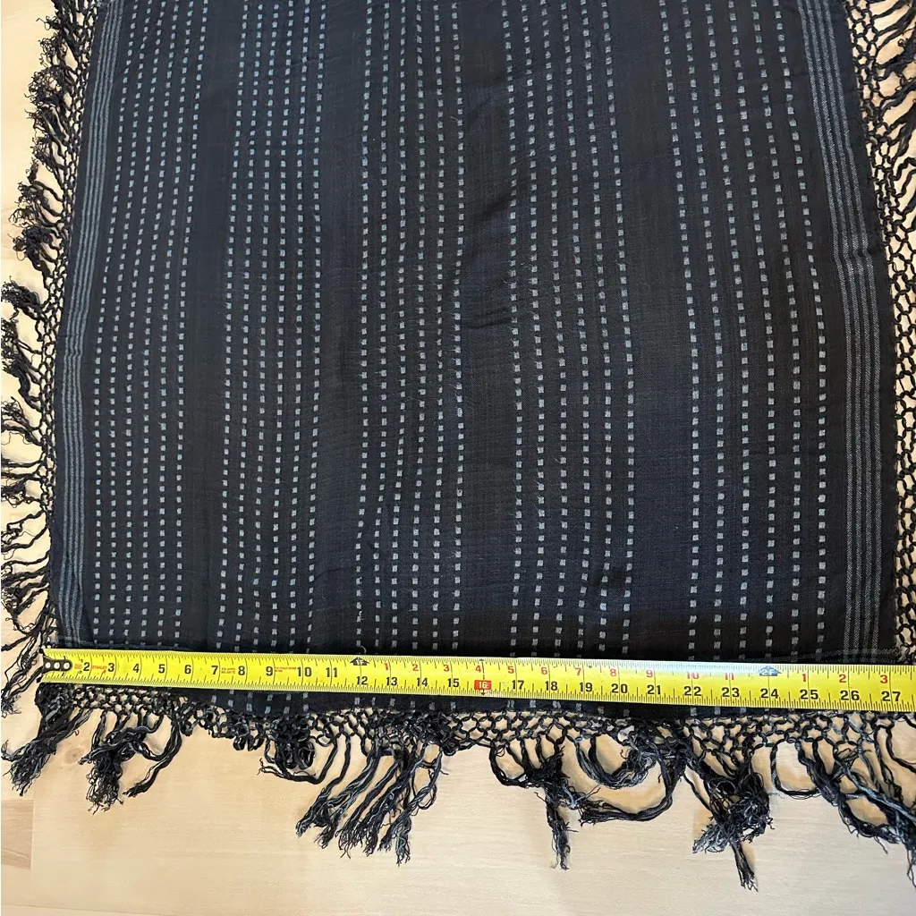 Vintage Square Woven Scarf with Fringe Black - Image 3