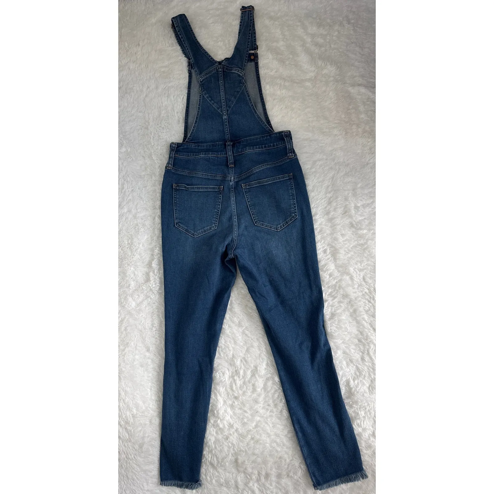 Madewell Denim Overalls Medium Wash Distressed Knees size ziper  Medium - Image 4