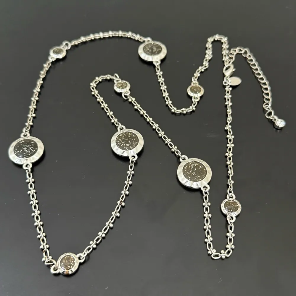 LIA SOPHIA Silver-tone Molecule Black Sparkly Center Accent 30”Necklace 31g. - Image 2