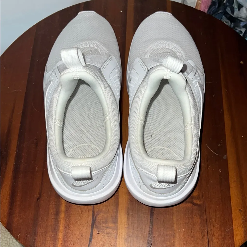 Nike White Slip-On Sneakers - Image 3