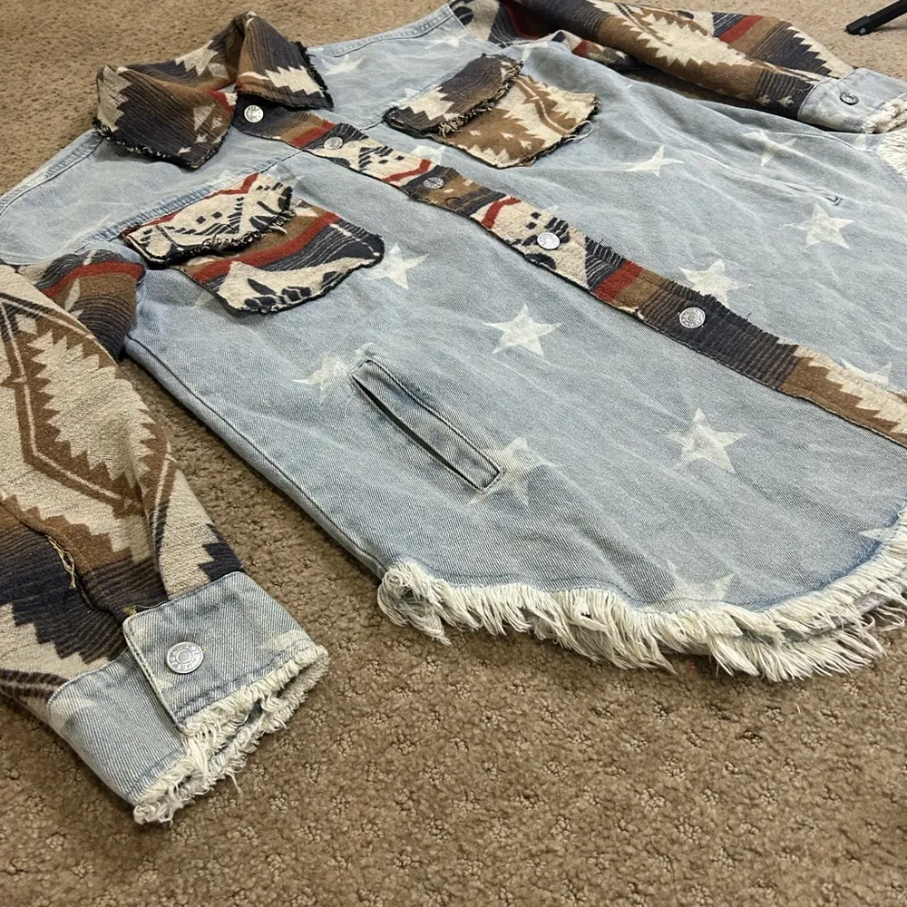 Ethinc Style Patchwork Star Print Raw Hem Denim Jacket Women’s Small - Image 2