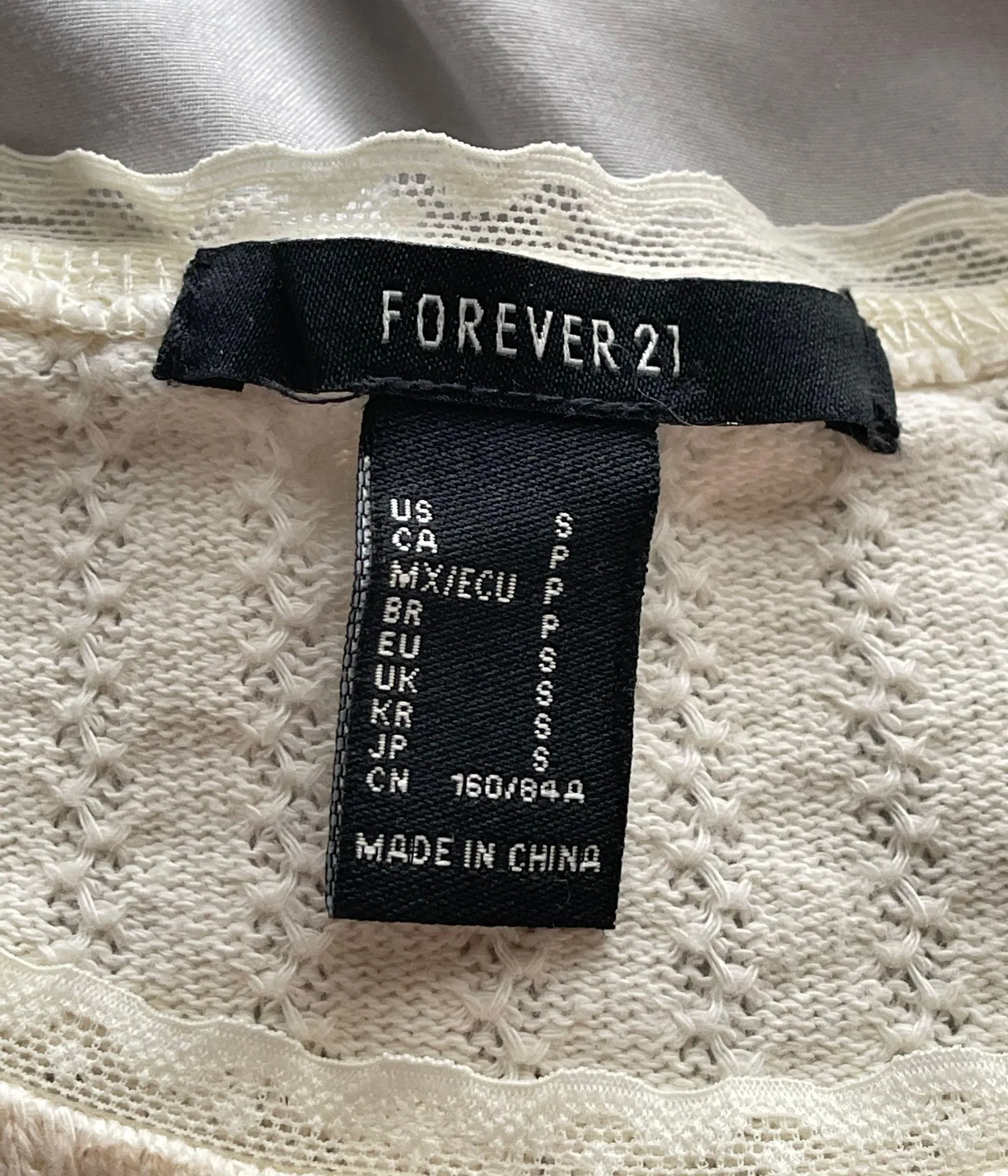 Forever 21 White Long Sleeve Top - Image 7