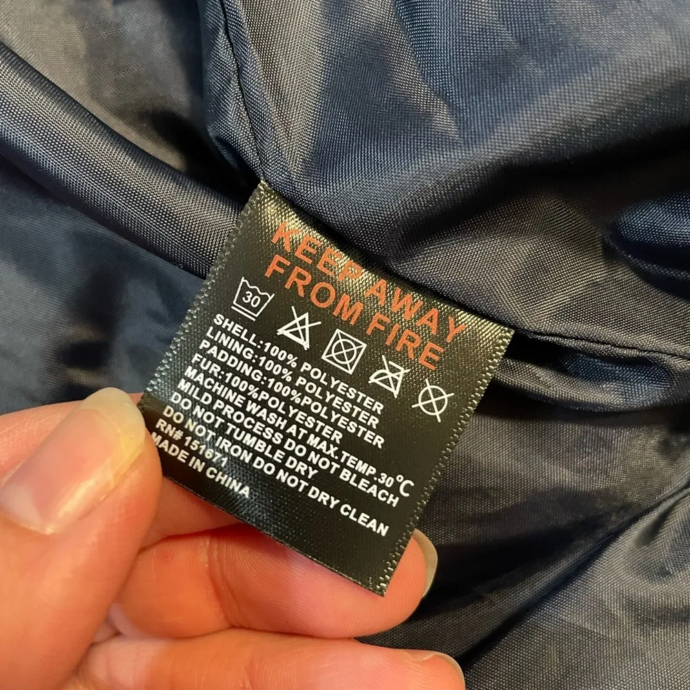 Hot Kiss  Navy Blue Puffer Winter Jacket With Side Zippers- Size Medium - Image 13